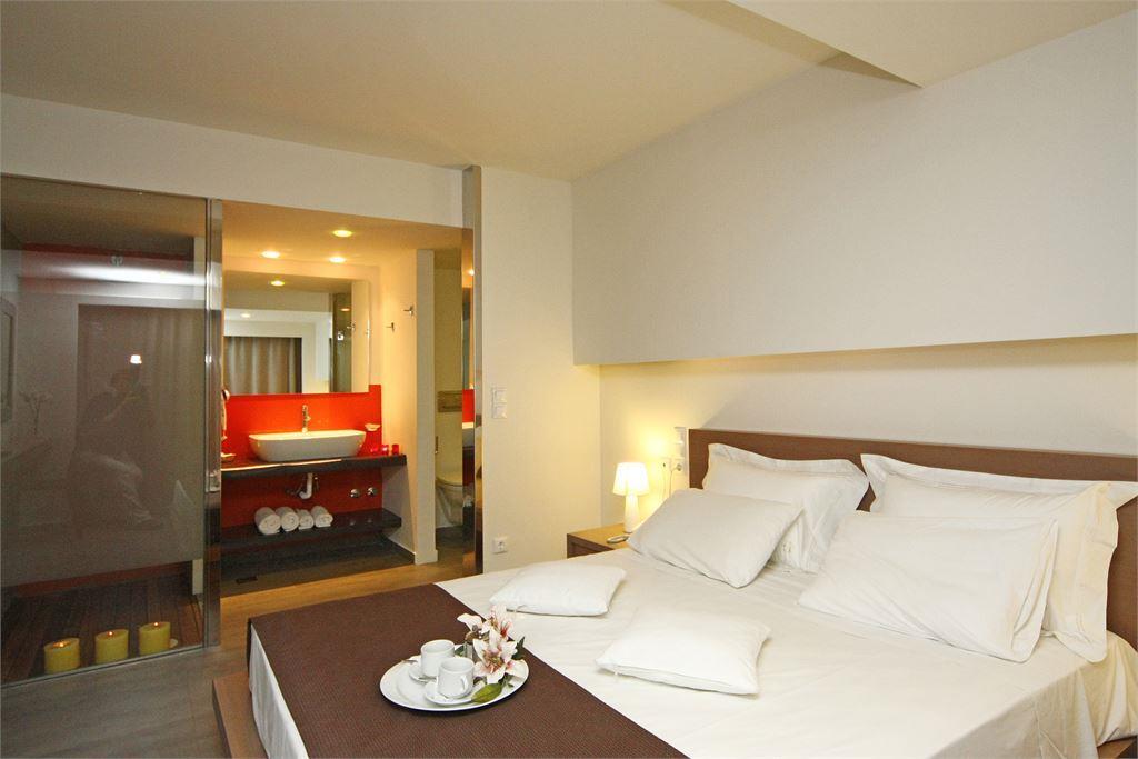PETRA MARE-387644