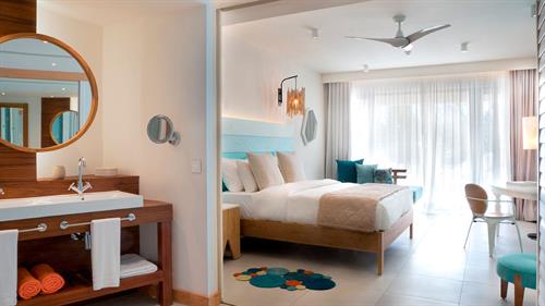 Constance C Mauritius - DELUXE BEACH FRONT ROOM - 68400