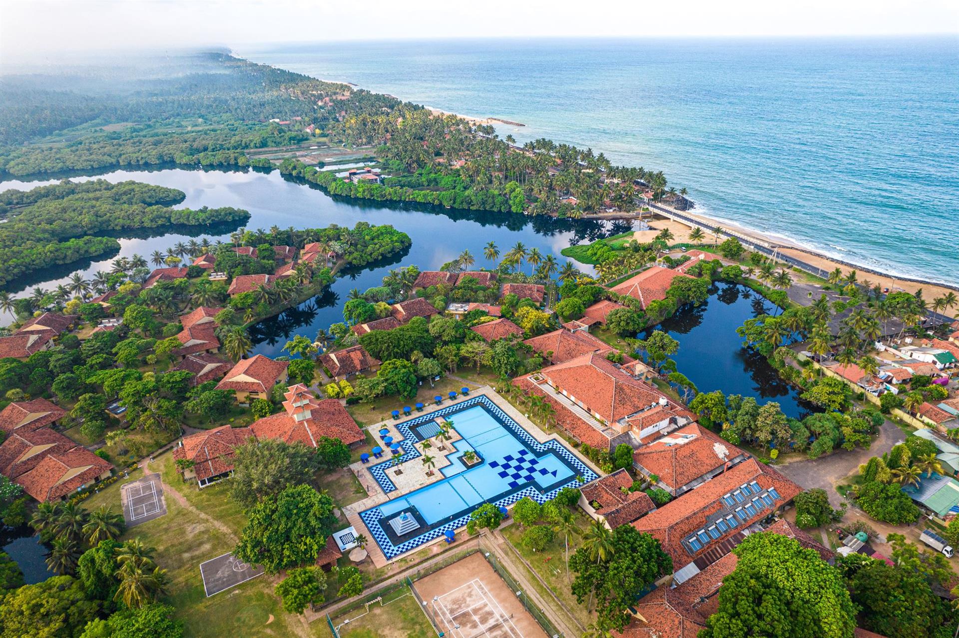 Club palm bay 4 шри ланка